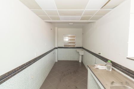 Apartamento para alugar com 127m², 2 quartos e 1 vaga Apartamento para alugar com 127m², 2 quartos e 1 vagaCozinha e Área de Serviço