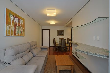 Apartamento para alugar com 186m², 3 quartos e 2 vagas Apartamento para alugar com 186m², 3 quartos e 2 vagasSala