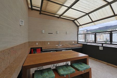 Apartamento para alugar com 186m², 3 quartos e 2 vagas Apartamento para alugar com 186m², 3 quartos e 2 vagasCobertura