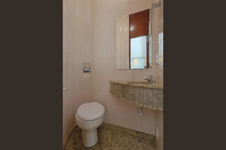 Apartamento para alugar com 186m², 3 quartos e 2 vagas Apartamento para alugar com 186m², 3 quartos e 2 vagasLavabo