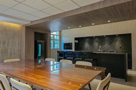 Apartamento para alugar com 186m², 3 quartos e 2 vagas Apartamento para alugar com 186m², 3 quartos e 2 vagasÁrea comum - Salão de festas