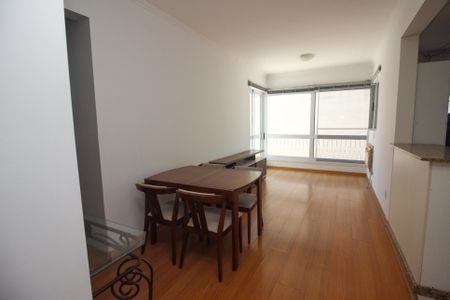 Sala de apartamento à venda com 2 quartos, 61m² em Azenha, Porto Alegre