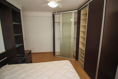 Quarto Suíte de apartamento à venda com 2 quartos, 61m² em Azenha, Porto Alegre