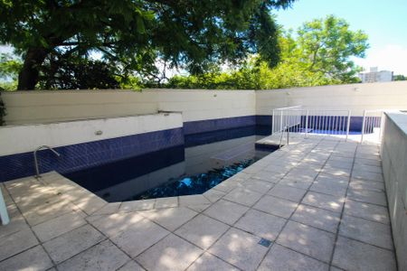 Apartamento à venda com 61m², 2 quartos e 1 vagaÁrea comum - Piscina