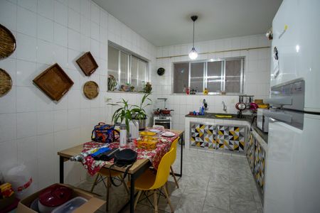 Casa para alugar com 242m², 4 quartos e 3 vagasCozinha