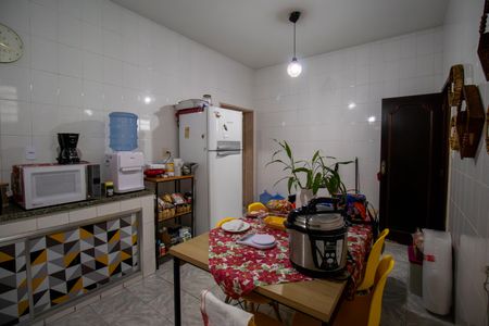 Casa para alugar com 242m², 4 quartos e 3 vagasCozinha