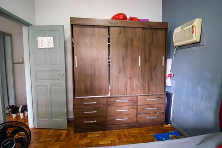 Casa para alugar com 242m², 4 quartos e 3 vagasQuarto 1