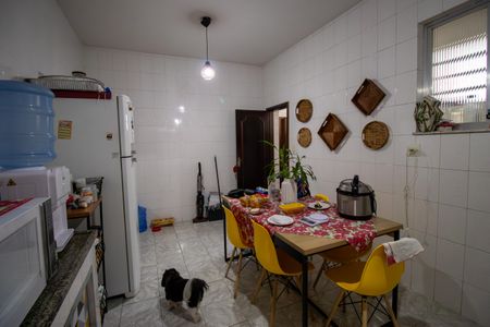 Casa para alugar com 242m², 4 quartos e 3 vagasCozinha