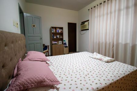 Casa para alugar com 242m², 4 quartos e 3 vagasSuíte