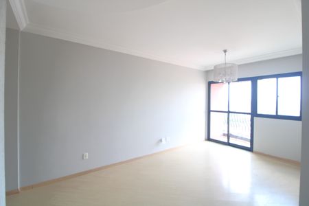 Sala de apartamento à venda com 3 quartos, 70m² em Jardim Itapeva, São Paulo
