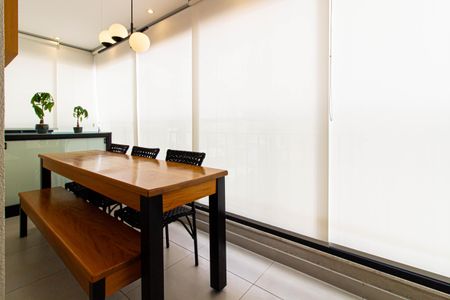 Apartamento à venda com 62m², 2 quartos e 1 vagaVaranda