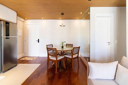 Apartamento à venda com 62m², 2 quartos e 1 vagaSala