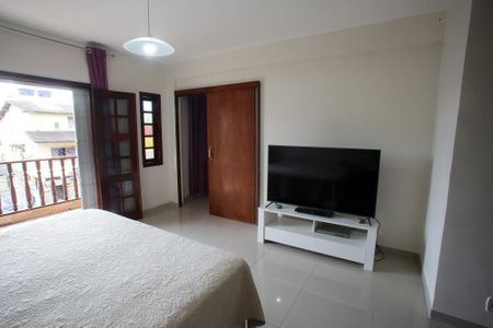 Casa à venda com 440m², 6 quartos e 4 vagasQuarto Suíte 1