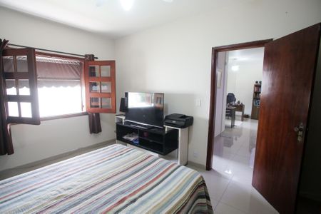 Casa à venda com 440m², 6 quartos e 4 vagasQuarto 4