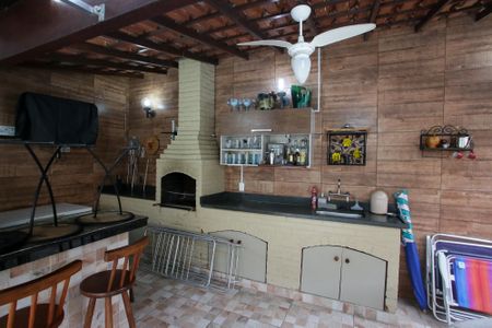 Casa à venda com 440m², 6 quartos e 4 vagasChurrasqueira