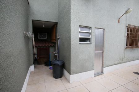 Casa à venda com 440m², 6 quartos e 4 vagasCanil