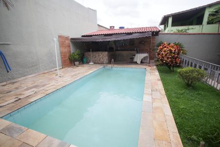 Casa à venda com 440m², 6 quartos e 4 vagasPiscina