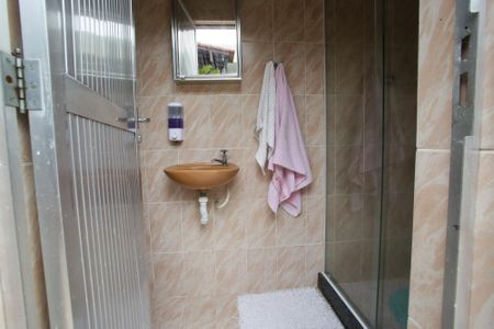 Casa à venda com 440m², 6 quartos e 4 vagasBanheiro da Piscina