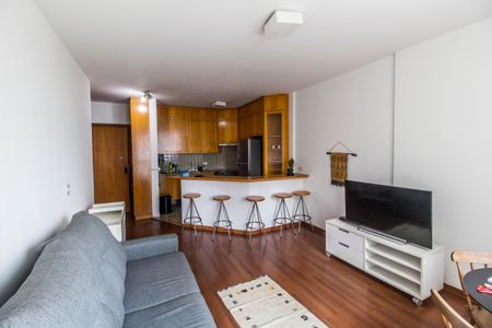 Sala  de apartamento para alugar com 2 quartos, 57m² em Alphaville, Barueri
