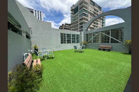 Apartamento para alugar com 57m², 1 quarto e 1 vagaÁrea comum