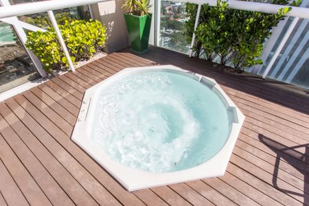 Apartamento à venda com 57m², 1 quarto e 1 vagaPiscina