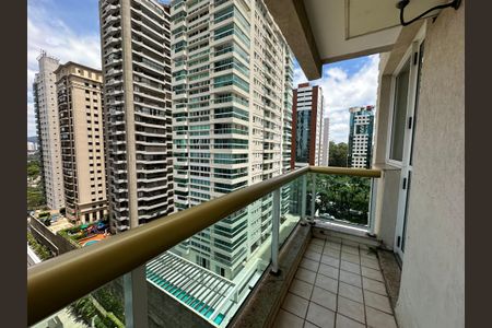 Apartamento para alugar com 57m², 1 quarto e 1 vagaVaranda