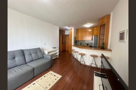 Sala de apartamento para alugar com 1 quarto, 57m² em Alphaville, Barueri