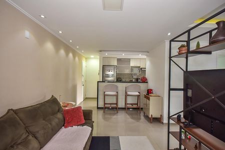 Apartamento à venda com 74m², 2 quartos e 2 vagasSala