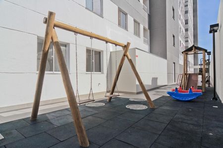 Apartamento para alugar com 28m², 2 quartos e sem vaga Apartamento para alugar com 28m², 2 quartos e sem vagaÁrea comum - Playground
