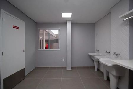 Apartamento para alugar com 28m², 2 quartos e sem vaga Apartamento para alugar com 28m², 2 quartos e sem vagaLavanderia