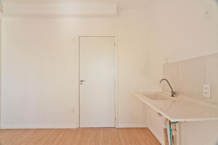 Apartamento para alugar com 28m², 2 quartos e sem vaga Apartamento para alugar com 28m², 2 quartos e sem vagaSala e cozinha