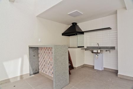 Apartamento para alugar com 28m², 2 quartos e sem vaga Apartamento para alugar com 28m², 2 quartos e sem vagaÁrea comum - Churrasqueira