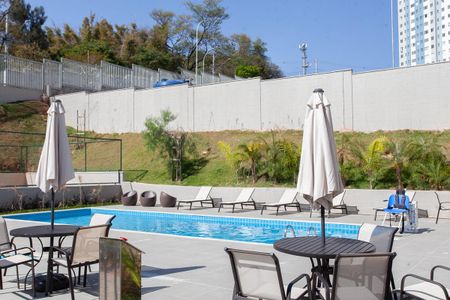 Apartamento para alugar com 60m², 2 quartos e 1 vagaÁrea comum - Piscina
