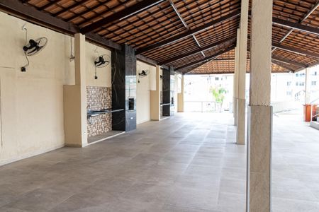 Apartamento para alugar com 55m², 2 quartos e 1 vaga Apartamento para alugar com 55m², 2 quartos e 1 vagaÁrea comum - Salão de festas