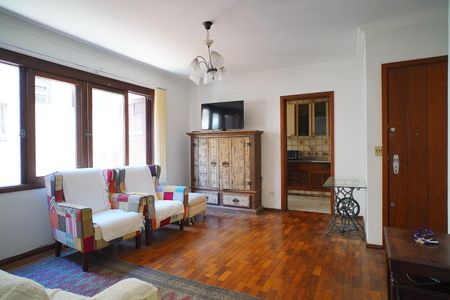 Apartamento para alugar com 2 quartos, 77m² em Auxiliadora, Porto Alegre
