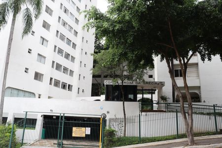 Apartamento para alugar com 53m², 2 quartos e 1 vagaFachada