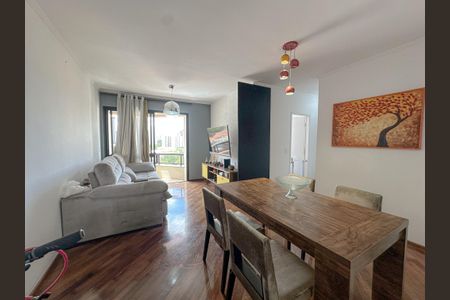 Apartamento à venda com 70m², 2 quartos e 1 vagaSala/Cozinha