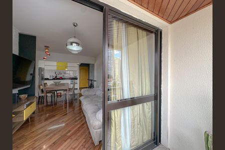 Apartamento à venda com 70m², 2 quartos e 1 vagaVaranda