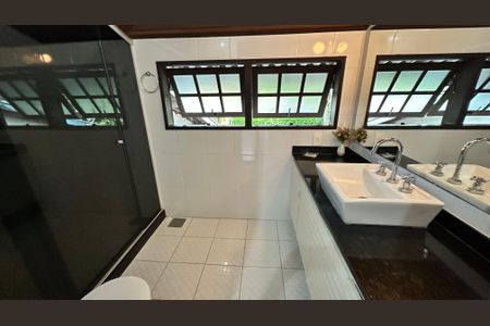 Casa de condomínio para alugar com 150m², 3 quartos e 1 vagaBanheiro quarto 3