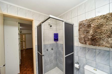 Casa à venda com 197m², 4 quartos e 4 vagasBanheiro da Suíte