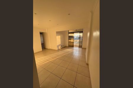 Apartamento para alugar com 3 quartos, 121m² em Vila Figueira, Suzano