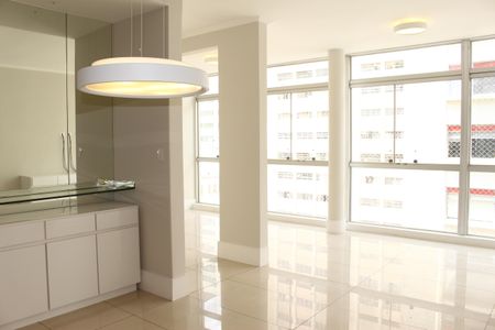Apartamento para alugar com 3 quartos, 140m² em Santa Cecilia, São Paulo