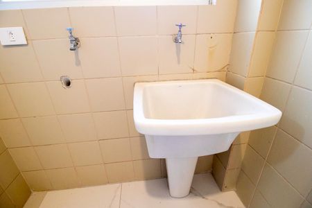 Apartamento para alugar com 71m², 3 quartos e 1 vagaÁrea de Serviço