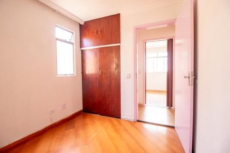 Apartamento para alugar com 71m², 3 quartos e 1 vagaQuarto 3