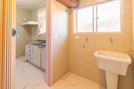 Apartamento para alugar com 71m², 3 quartos e 1 vagaÁrea de Serviço