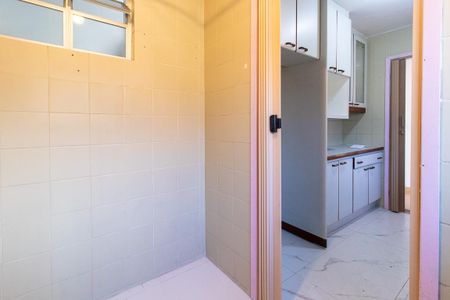 Apartamento para alugar com 71m², 3 quartos e 1 vagaÁrea de Serviço