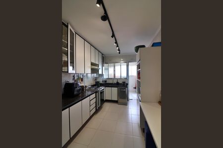Apartamento à venda com 101m², 3 quartos e 1 vagaCozinha 