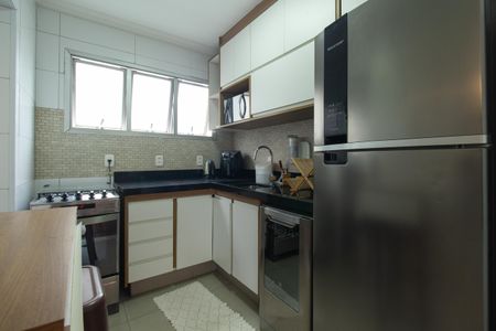 Apartamento para alugar com 80m², 2 quartos e 1 vaga Apartamento para alugar com 80m², 2 quartos e 1 vagaCozinha