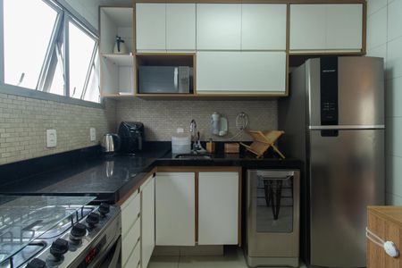 Apartamento para alugar com 80m², 2 quartos e 1 vaga Apartamento para alugar com 80m², 2 quartos e 1 vagaCozinha