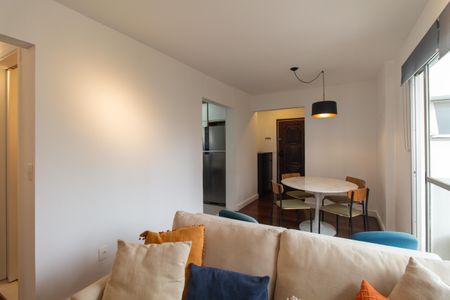 Apartamento para alugar com 80m², 2 quartos e 1 vaga Apartamento para alugar com 80m², 2 quartos e 1 vagaSala